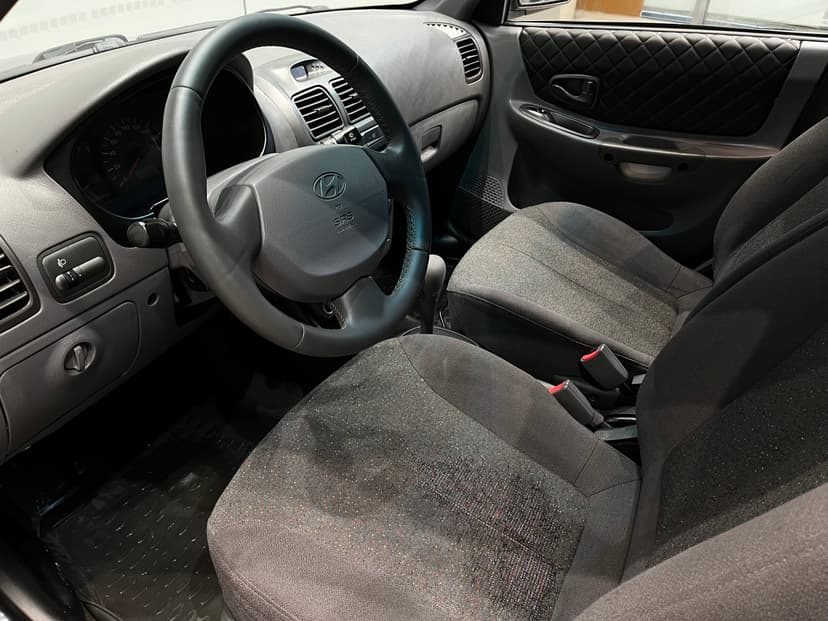 hyundai-accent-2005-1088-5