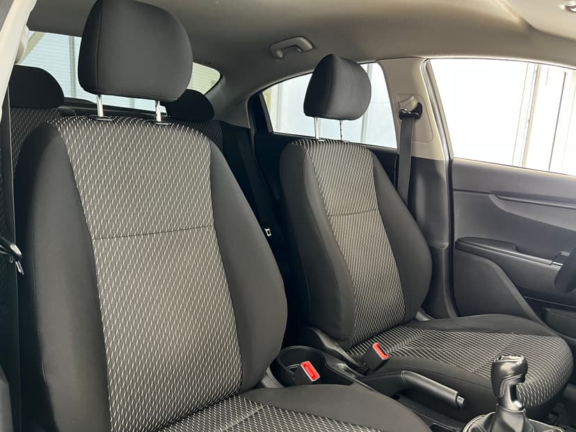 kia-rio-2019-1231-31