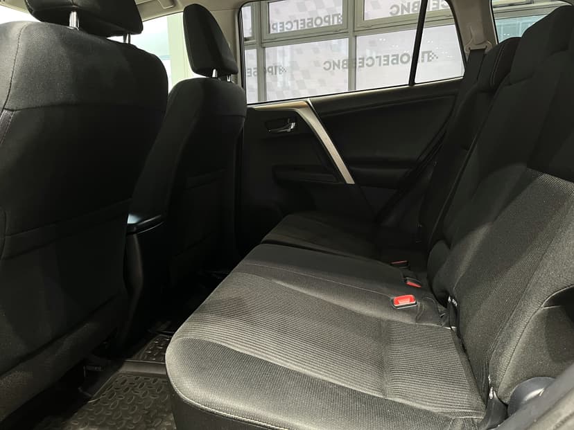 toyota-rav4-2013-1124-17