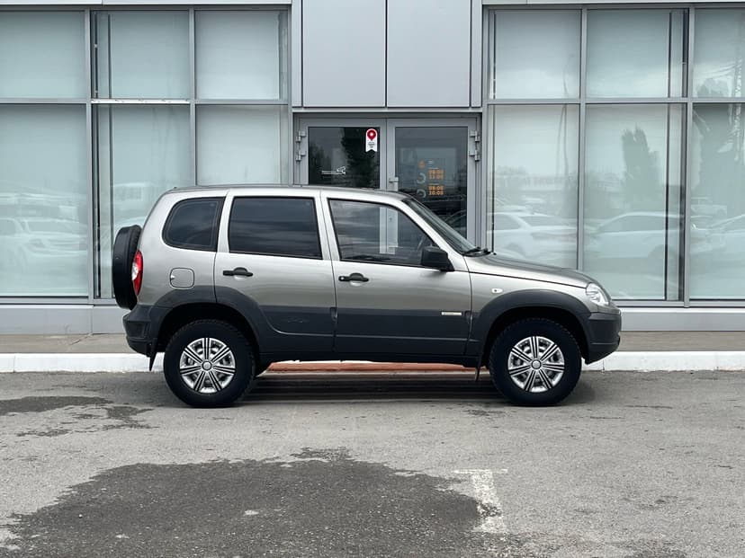 chevrolet-niva-2015-21-3