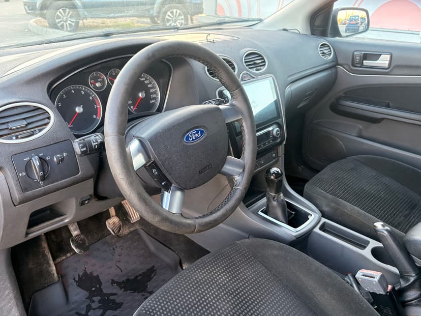 ford-focus-2007-444-4