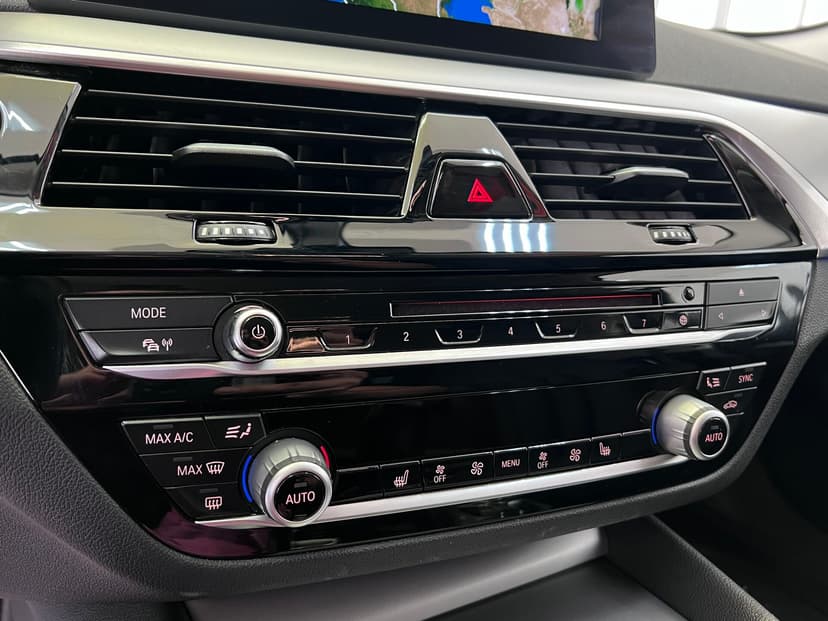 bmw-5 серия-2017-10-22