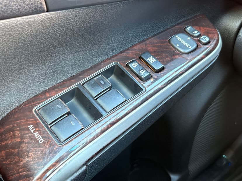 toyota-camry-2015-361-22