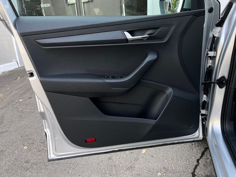skoda-karoq-2022-82-21