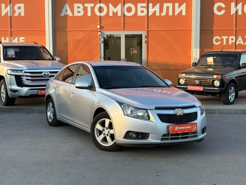 chevrolet-cruze-2012-182-2