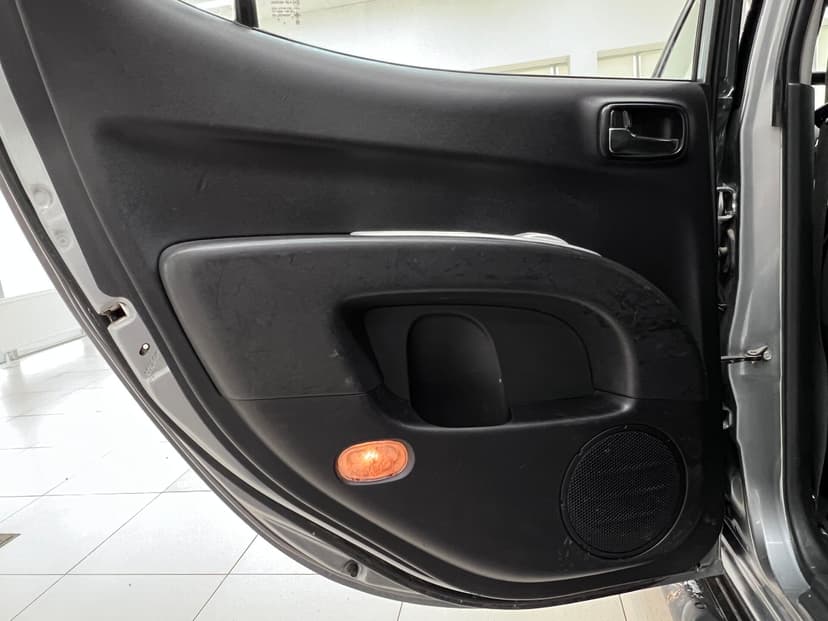 mitsubishi-l200-2014-379-18
