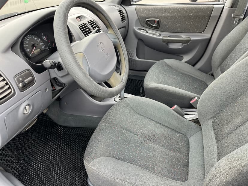hyundai-accent-2006-378-13