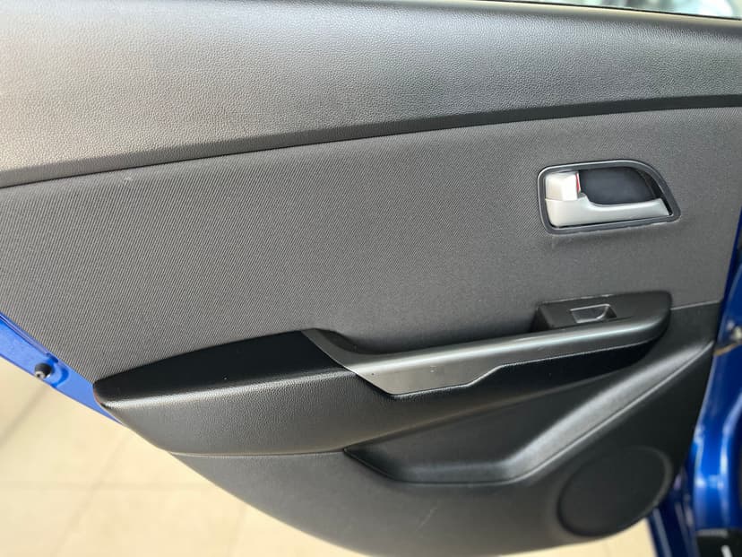kia-rio-2012-252-23