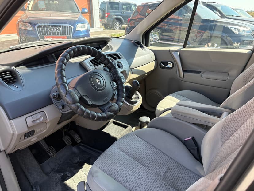 renault-scenic-2006-184-8