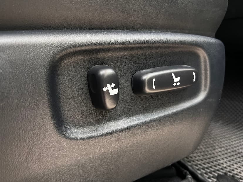 toyota-land cruiser-2015-6-36