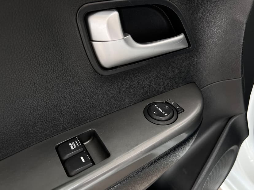 kia-rio-2014-363-25