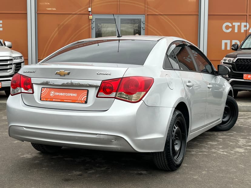 chevrolet-cruze-2013-745-4