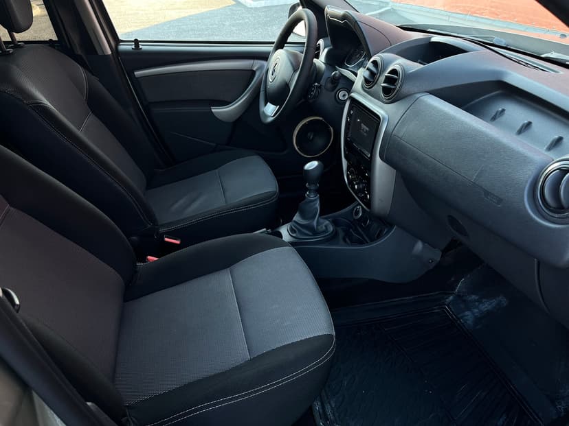renault-duster-2014-36-22
