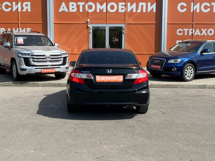 honda-civic-2012-242-5