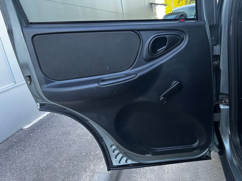 chevrolet-niva-2017-98-18