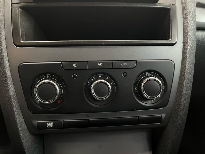 skoda-octavia-2012-285-19