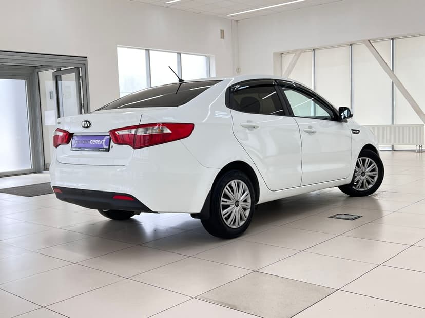 kia-rio-2014-363-1