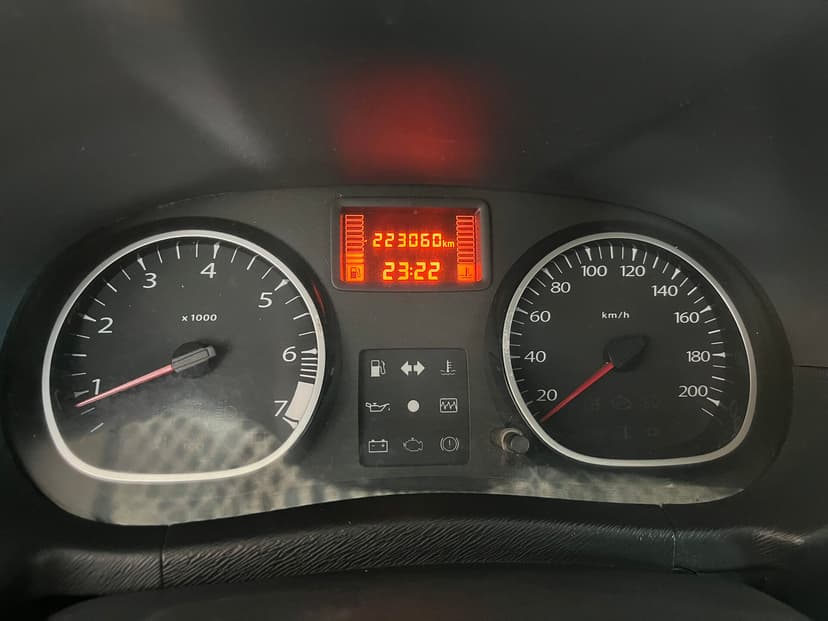 renault-duster-2012-260-12