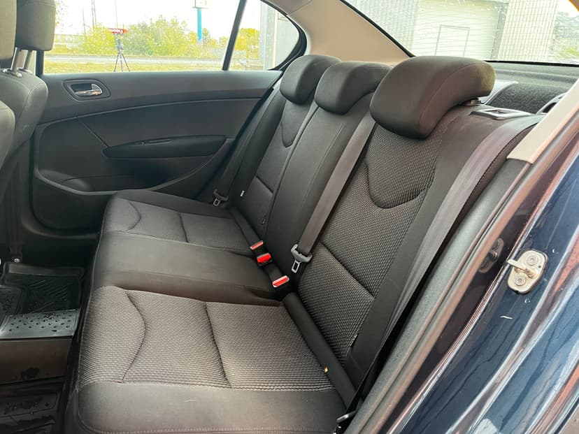 peugeot-408-2013-272-20