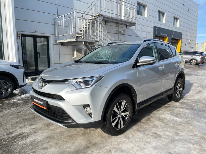 toyota-rav4-2017-1097-0