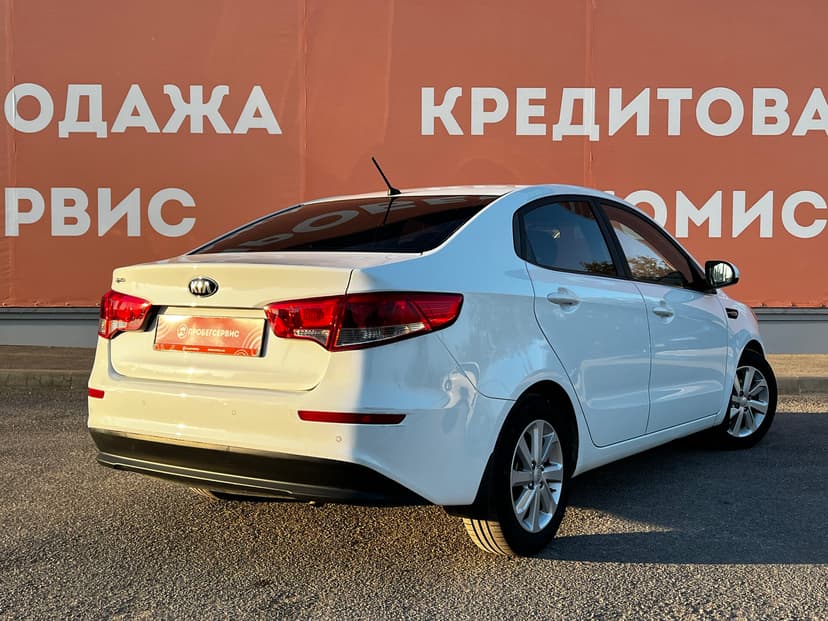 kia-rio-2016-556-4