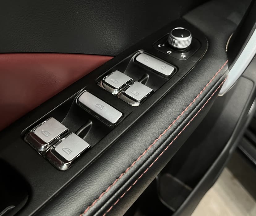 geely-coolray-2021-1105-11