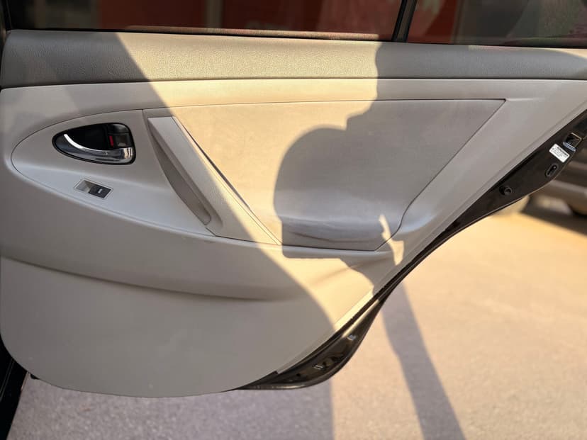 toyota-camry-2010-518-27