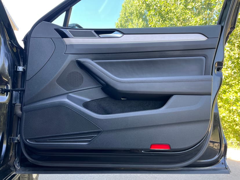 volkswagen-passat-2018-61-31