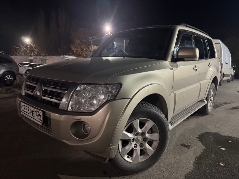 mitsubishi-pajero-2011-644-0