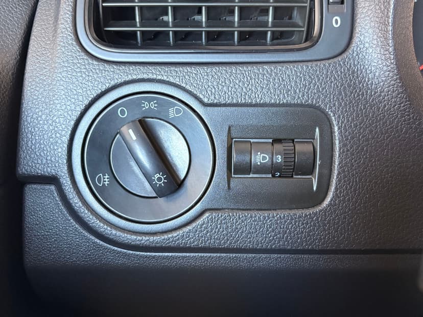 volkswagen-polo-2013-313-16