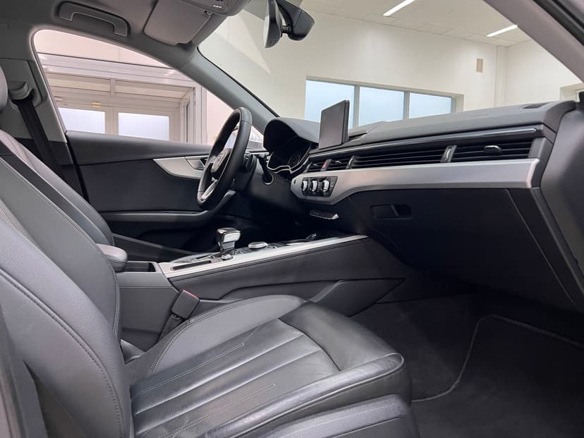 audi-a4-2015-69-31