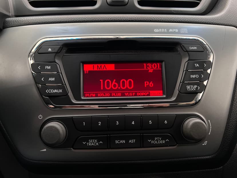 kia-rio-2014-363-18