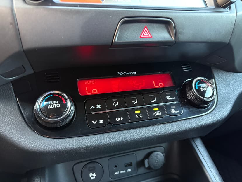 kia-sportage-2011-134-18