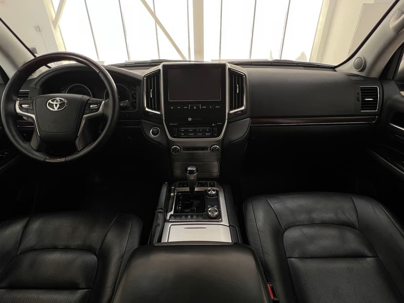 toyota-land cruiser-2015-6-12