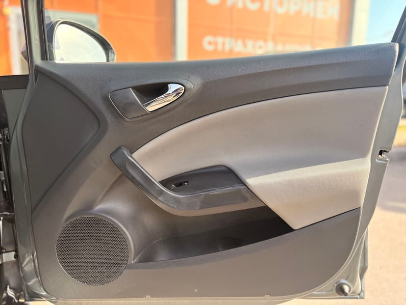 seat-ibiza-2012-367-20