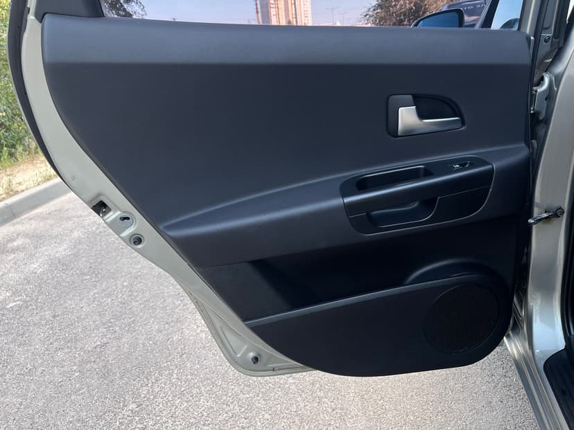 kia-ceed-2012-74-21