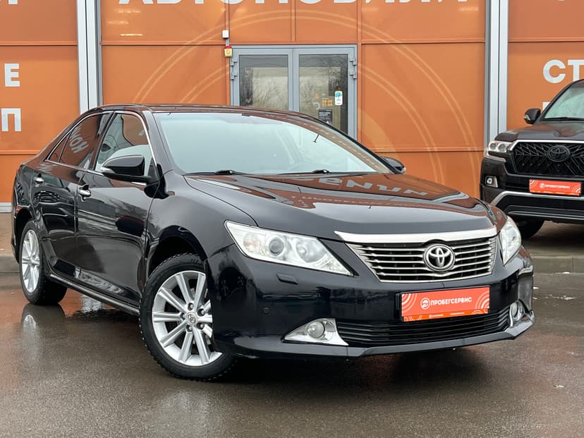 toyota-camry-2014-933-2