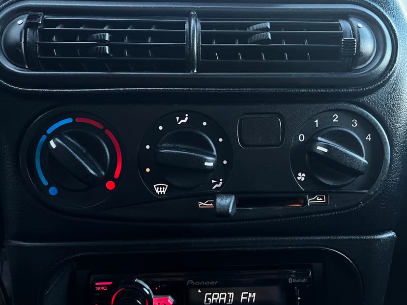 chevrolet-niva-2017-98-11