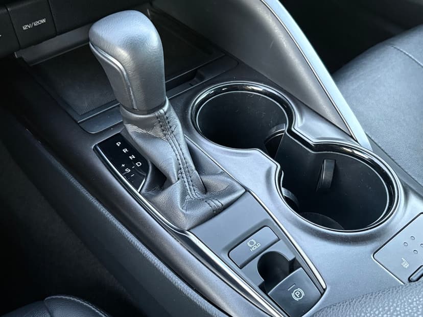 toyota-camry-2021-288-18