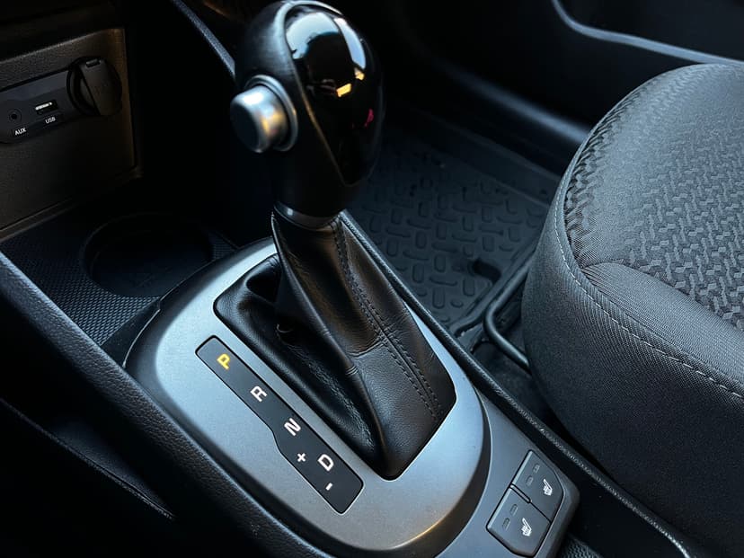 kia-rio-2016-556-13