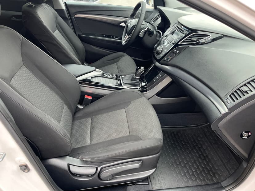 hyundai-i40-2013-150-27