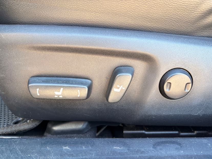 toyota-camry-2015-361-23