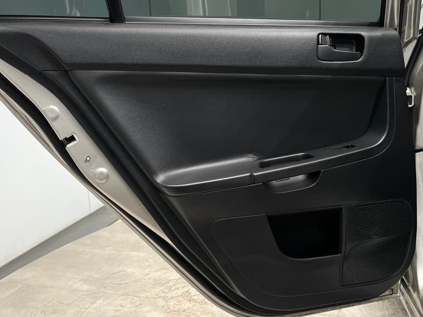 mitsubishi-lancer-2013-1179-14