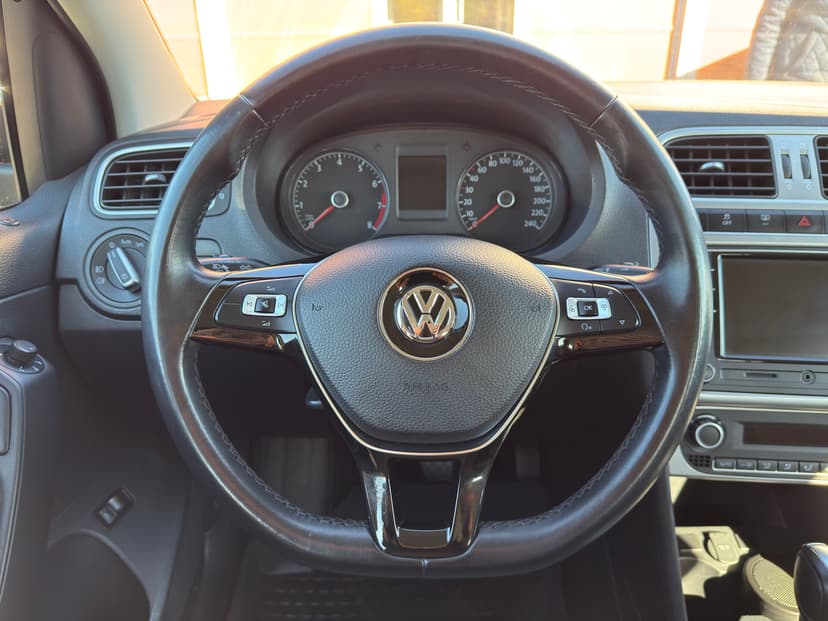 volkswagen-polo-2018-575-11