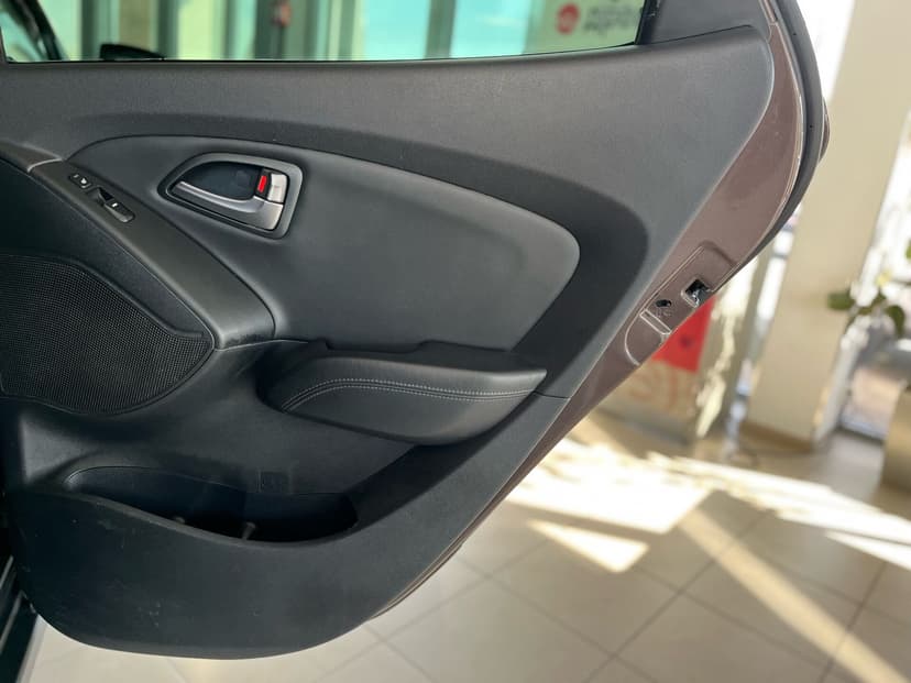 hyundai-ix35-2014-160-21