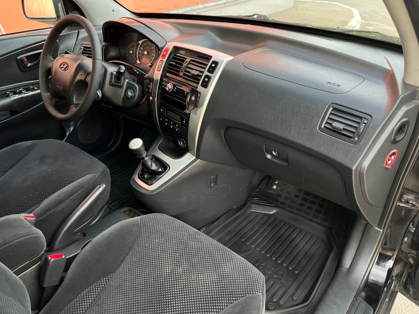 hyundai-tucson-2007-43-23
