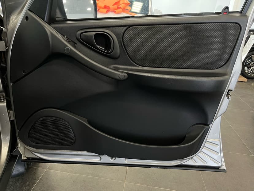 chevrolet-niva-2015-21-21