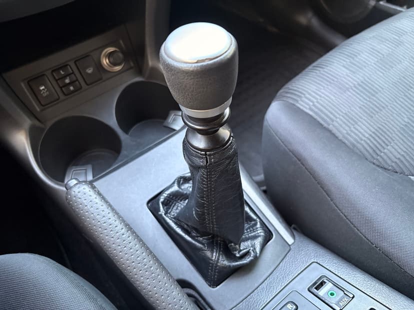 toyota-rav4-2012-333-17