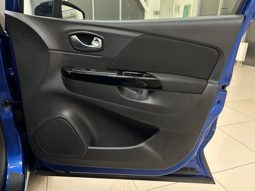 renault-kaptur-2022-570-26