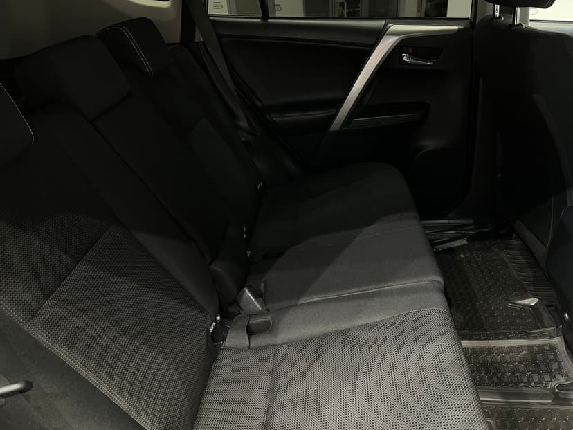 toyota-rav4-2017-1097-13